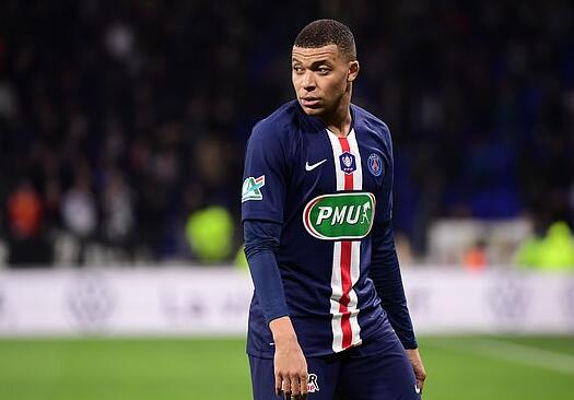 马德兴：U22男足广东集训后将前往阿联酋，在那踢4-5场热身赛（马德兴：U22男足广东集训结束将赴阿联酋，计划进行4至5场热身赛）