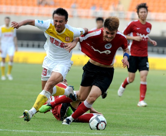 欧冠连场进球+斯帅赏识，米体：尤文正积极寻求与麦肯尼续约（米体：欧冠连场破门获斯帅认可，尤文正推进与麦肯尼续约）