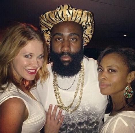 拜仁欲出售门将努贝尔，英超或成唯一出路（拜仁考虑出售门将努贝尔，英超或成其唯一下家）